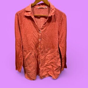 Cute Soft Surroundings coral linen shell button relaxed blouse beach breezy